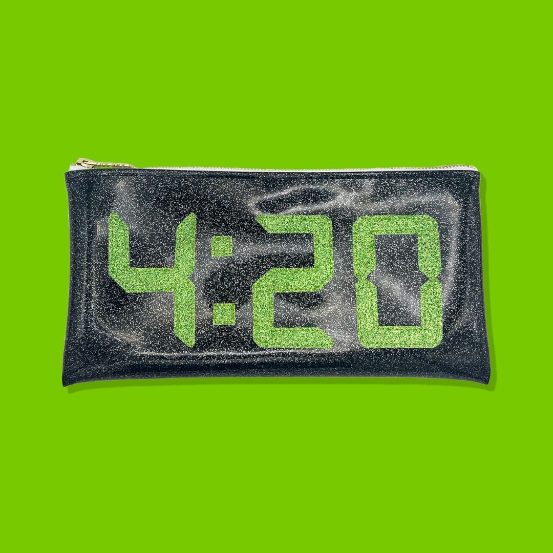 4:20 CLOCK KUSH CLUTCH 