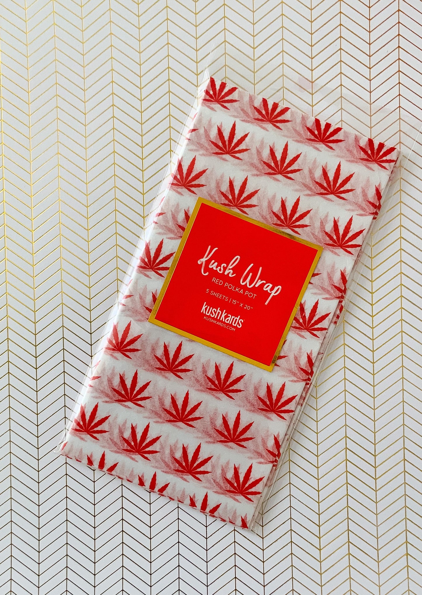 Red & White Pot Leaf Print Gift Bag & Tissue Paper